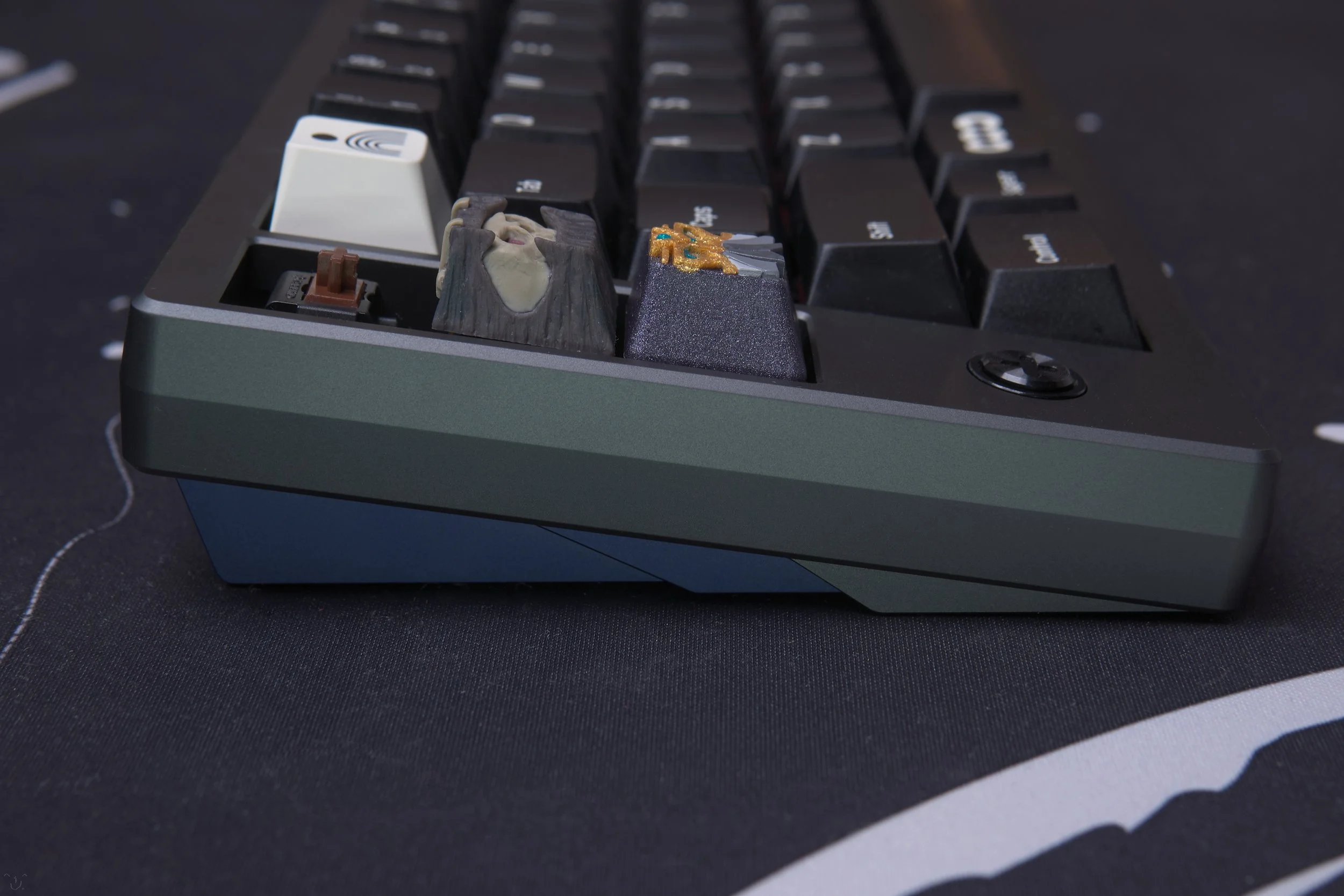 DaringRun Polygon-7 — Lightning Keyboards